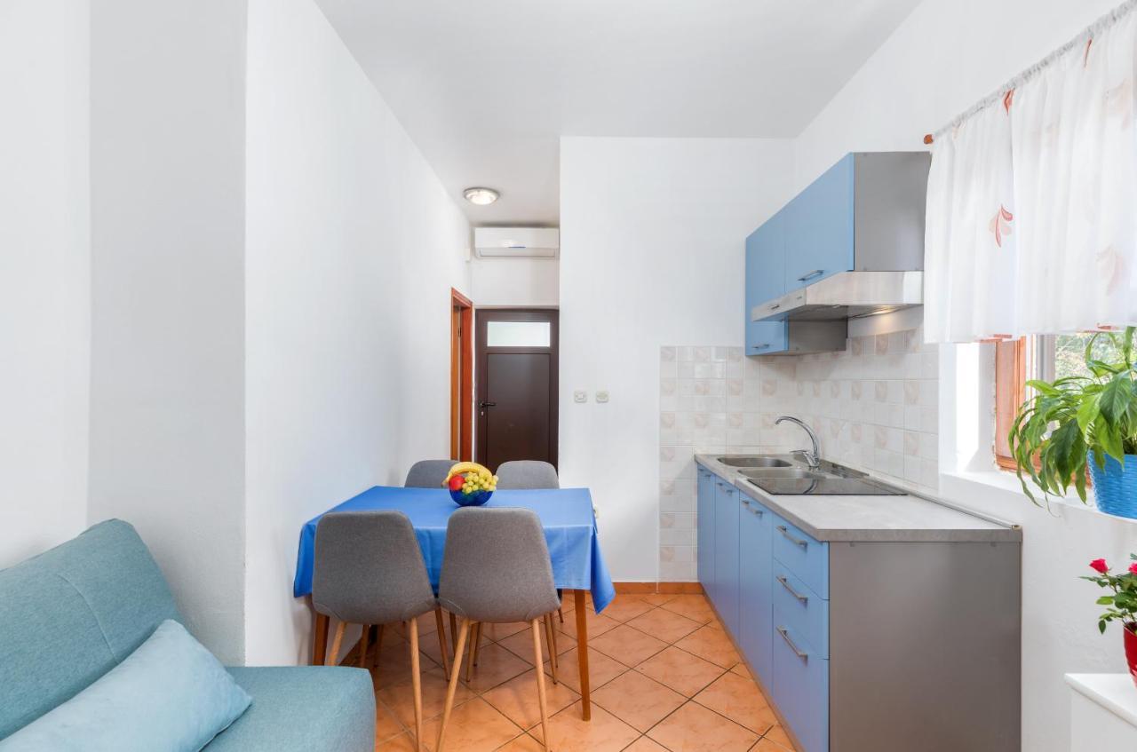 Center Of Fazana Apartments Katarina Екстериор снимка